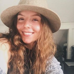 Meet your Posher, Alexa